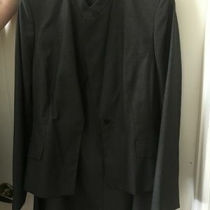 Calvin Klien like new Womans suit with skirt